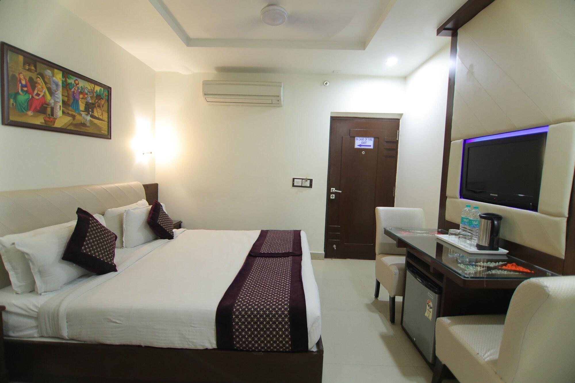 Taj Inn Hotel Agra  Exterior photo