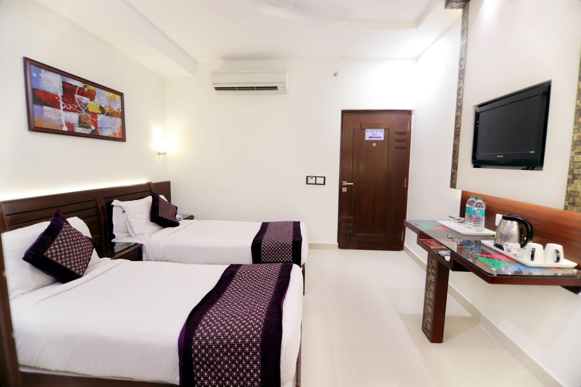 Taj Inn Hotel Agra  Exterior photo