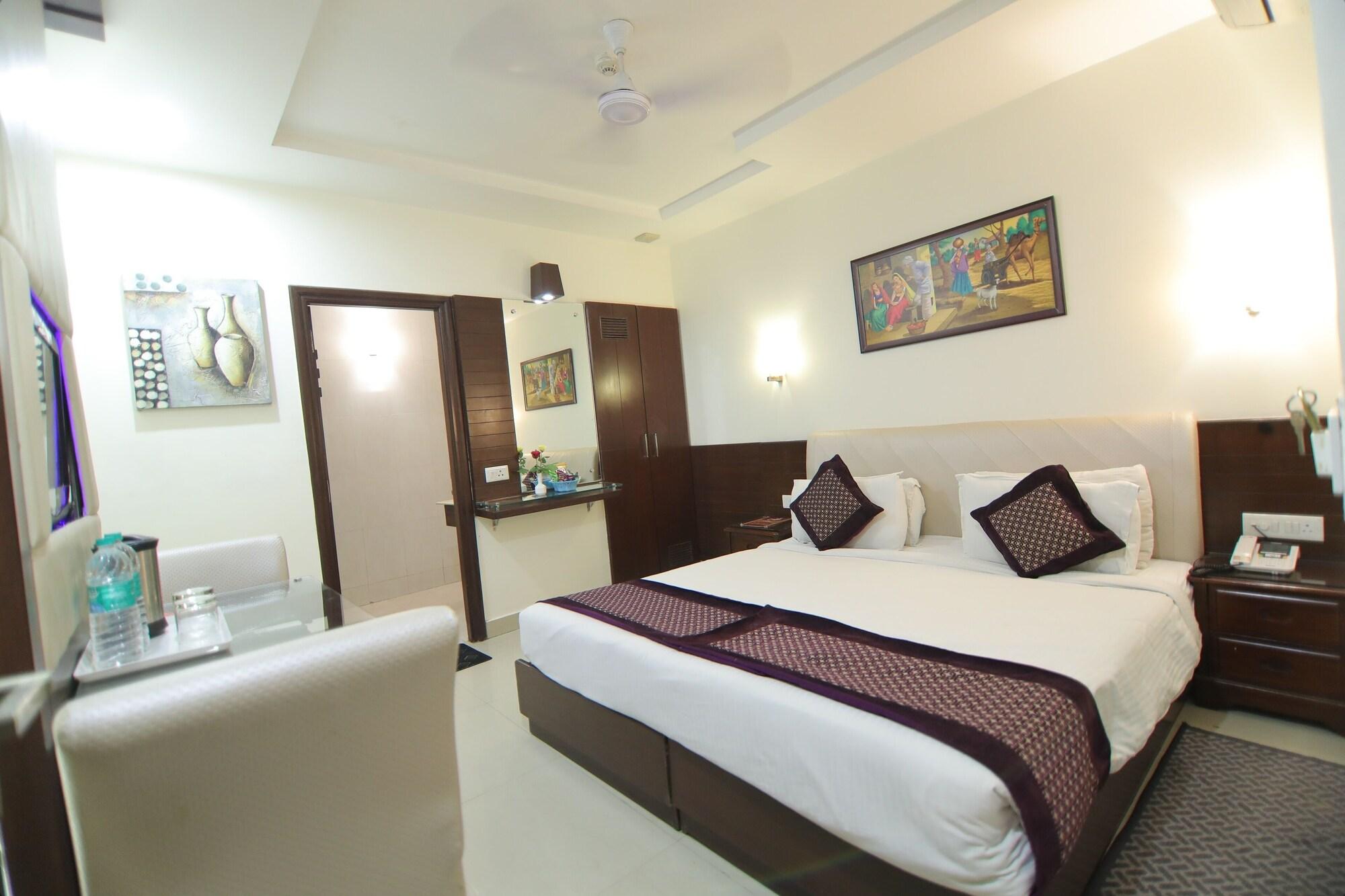 Taj Inn Hotel Agra  Exterior photo