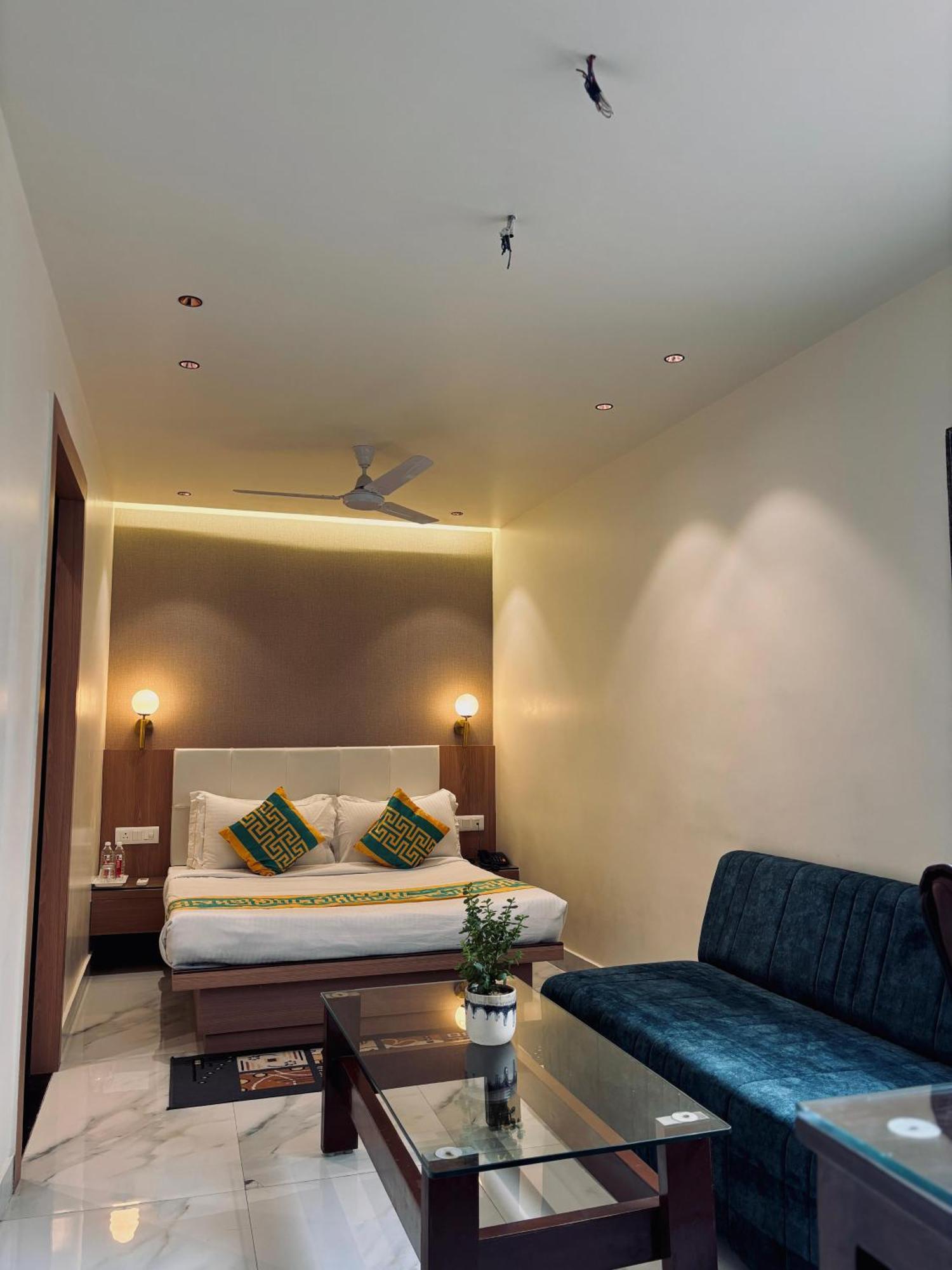 Taj Inn Hotel Agra  Exterior photo