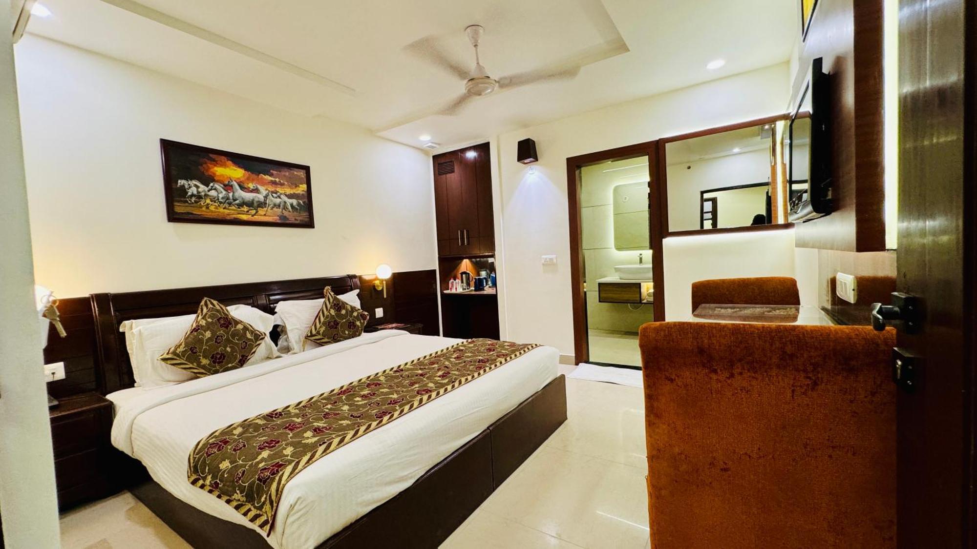 Taj Inn Hotel Agra  Exterior photo